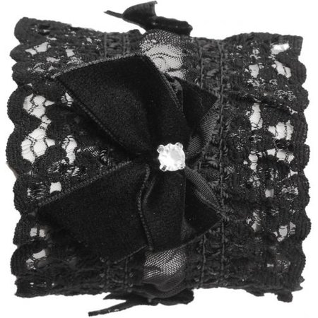 Gothic shop: pair of black lace cuffs by Sinister Clothing