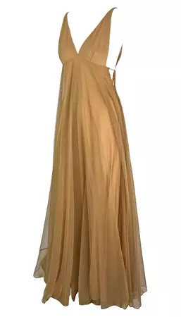 F/W 1998 Gucci by Tom Ford Beige Tulle Plunging Runway Gown For Sale at 1stDibs | gucci prom dress