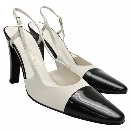 Unworn Chanel Bi-Toned Grey Fabric and Black Patent Sling Back Strap Heels For Sale at 1stDibs