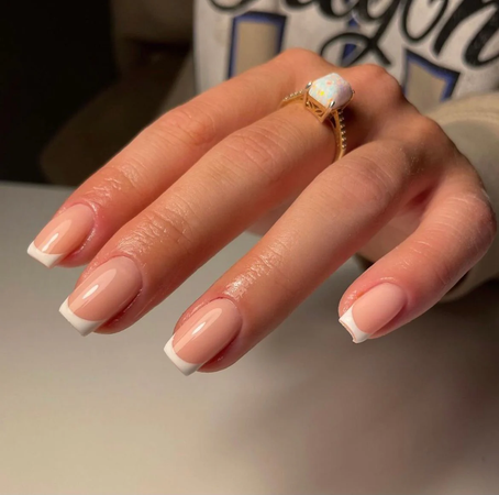 Short French Tip Nails