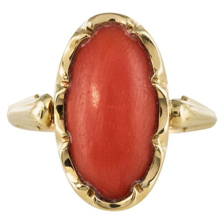 1920s Coral Yellow Gold Oval Ring For Sale at 1stdibs