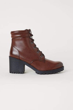 Chunky-sole Boots - Brown