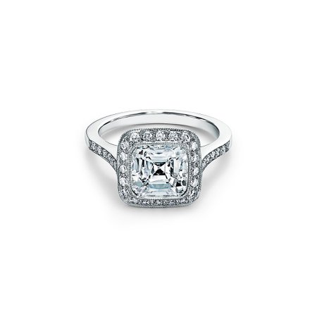 Tiffany Legacy® Engagement Ring with a Diamond Band in Platinum