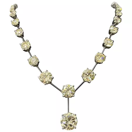 30.72 Carat Solitaire Diamond Necklace For Sale at 1stDibs