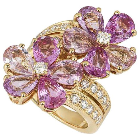 Bvlgari Yellow Gold Diamond Sapphire Flower Ring For Sale at 1stdibs