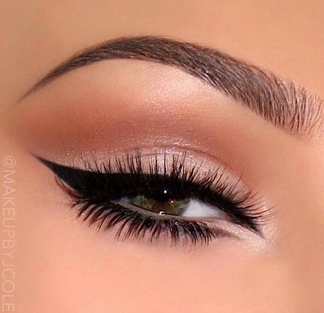 Pink Eye Makeup w/ Black Eyeliner