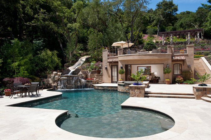 great-pool-design-ideas-mediterranean-with-retaining-wall-stone_mediterranean-house-design.jpg (990×658)