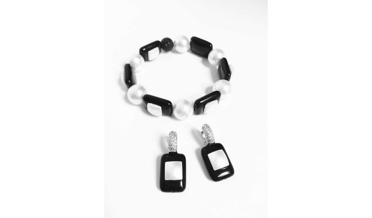 Andrea Winter jewelry bracelet/ earrings