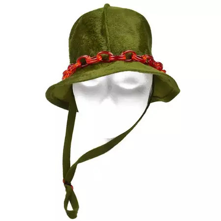 Mr John Jr Trevi Moss Green Hat with Tortoiseshell Lucite Chain, 1970s For Sale at 1stDibs | mr john jr hats, mr trevi