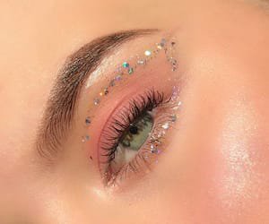 Here’s my glitter makeup “euphoria” inspired inst: _s.mlnk_
