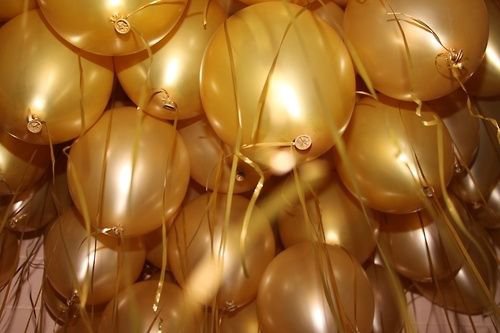 aesthetic golden party – Google-Suche