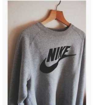 Nike crewneck sweatshirt