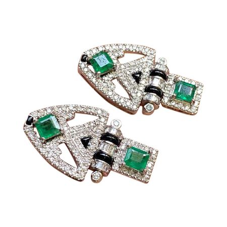 Art Deco Style Emerald and Diamond Dangle Earring For Sale at 1stDibs