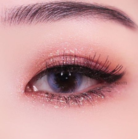 Korean Eye Makeup