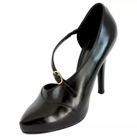 2000s Dolce and Gabbana Black Patent Leather Heel Shoes For Sale at 1stDibs