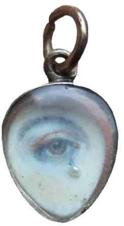 lover's eye pendant
