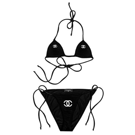 EL CYCÈR sur Instagram : Chanel spring 1996 tiny logo triangle bikini. Tap to shop our selection of rare Chanel swimwear.