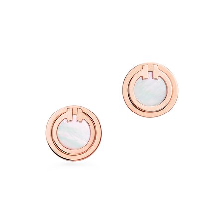 Tiffany T mother-of-pearl circle earrings in 18k rose gold. | Tiffany & Co.