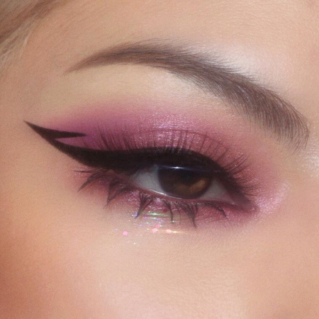 pink eyeshadow