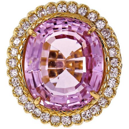 19.30 Carat Bright Pink Oval Kunzite Diamond Halo Gold Cocktail Ring For Sale at 1stdibs