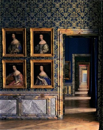 Robert Polidori: Versailles - Exhibitions - Edwynn Houk Gallery