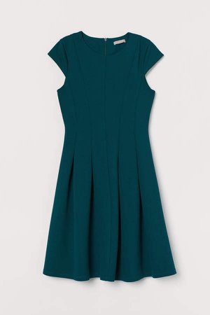 Knee-length Dress - Green