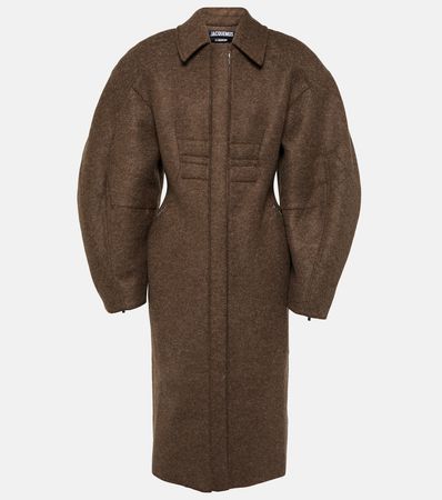 Le Manteau Croissant Coat in Brown - Jacquemus | Mytheresa
