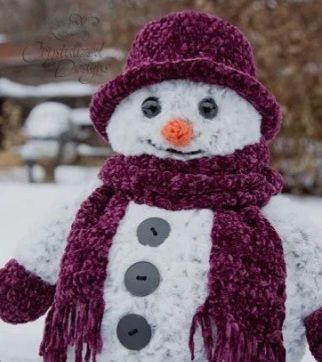 crochet snowman w/ hat and scarf
