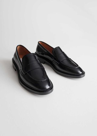 Round Toe Loafer - Black - Loafers - & Other Stories FI