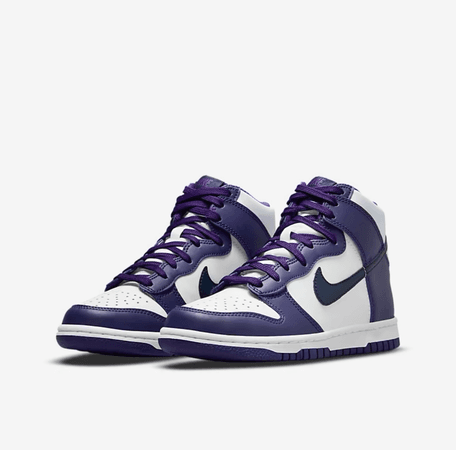 purple Nikes dunks