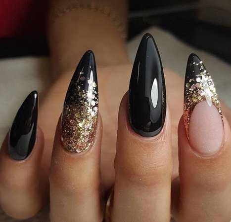 black and gold acrylic nails