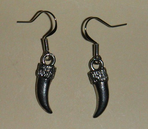 Bill Weasley's Fang Earrings