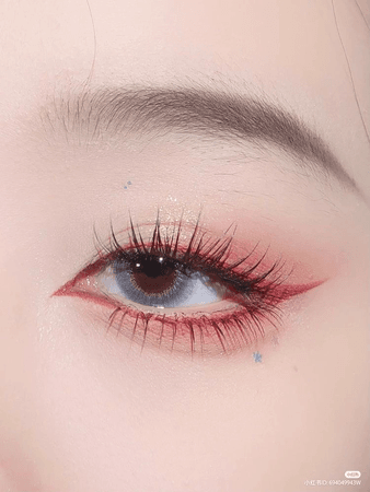 red eyeshadow