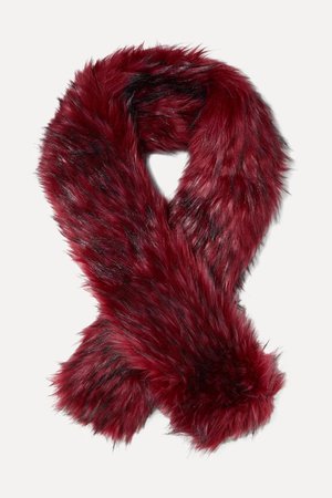 3 GUCCI Faux fur scarf