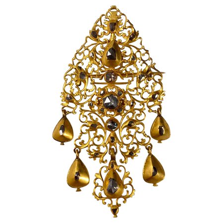 Antique 18th Century Diamond Sequile Pendant/Brooch Yellow Gold Portuguese 1700s For Sale at 1stDibs