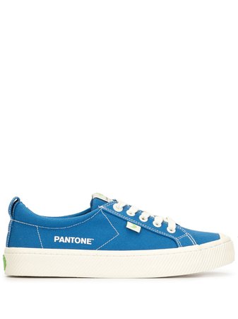 Cariuma x Pantone OCA Low Pantone Classic Blue Canvas Contrast Thread Sneaker - Farfetch