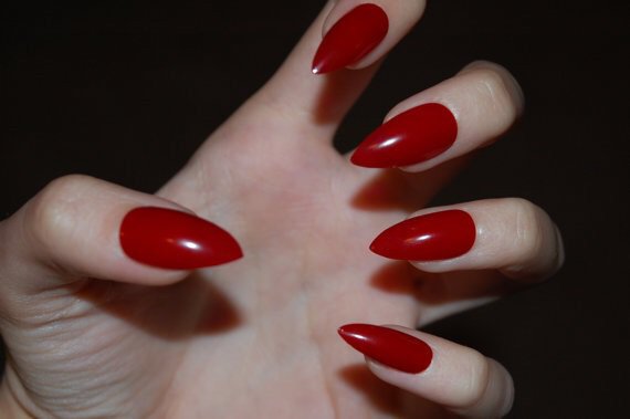 nails, dangerous, sharp and red - image #7159092 on Favim.com