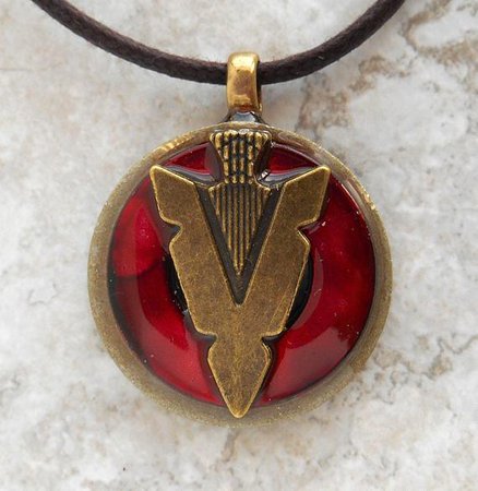 red arrow necklace
