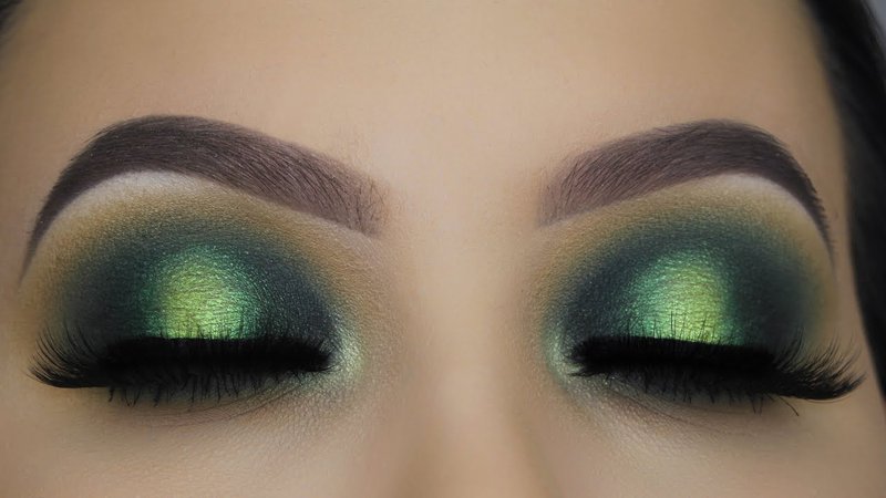 emerald smokey eye