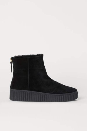 Suede Boots - Black
