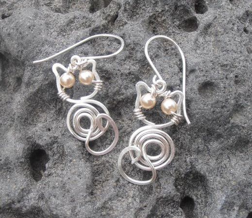 wire cat earrings