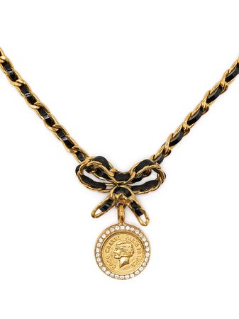 Chanel Pre-Owned 1996 medallion charm chain necklace - FARFETCH