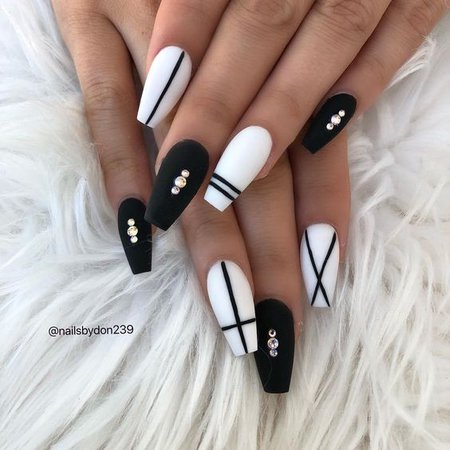 Black and White Nail Designs |