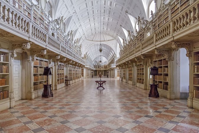 Library at the National Palace of Mafra (Portugal)