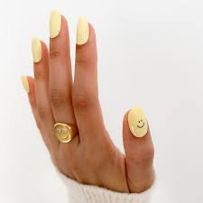 nails- yellow page