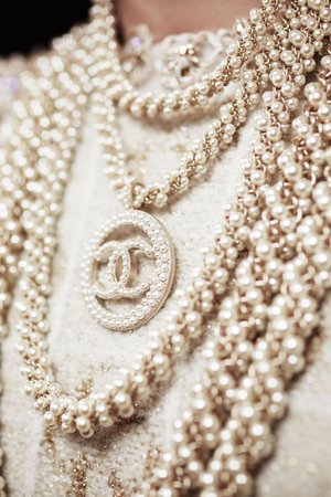 chanel pearls