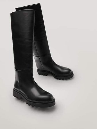 Μαύρη δερμάτινη μπότα με χοντρή τρακτερωτή σόλα - Mulher - Massimo Dutti