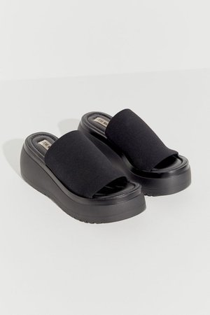Steve Madden UO Exclusive Slinky Platform Sandal | Urban Outfitters