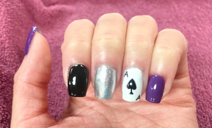 Asexual Nails Pride