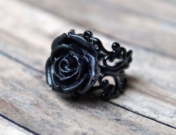 ring with rose black